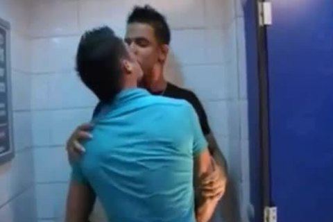 Tw-nks dril At Tthellos stud Club