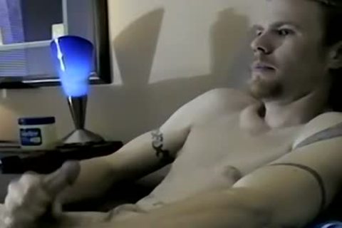 Bi playgirl Hollywood Squirts A humongous Load