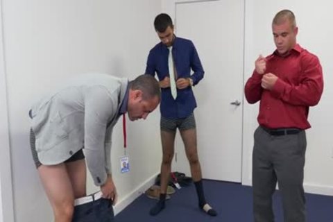 Muscle gay blowjob And Facial