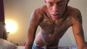 REGGIE FACE bonks AND fucks ONE OF HIS DL HOMIES