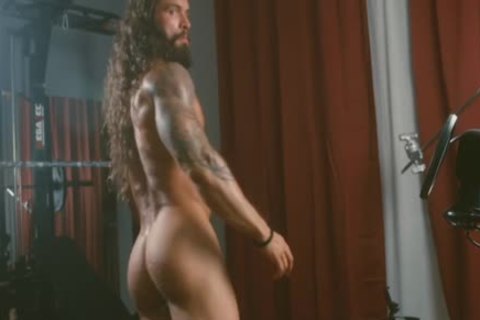 Phil Shows Off