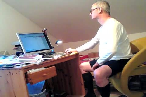 Berndis Jerking For web camera In Front Of Looking Himself On PC