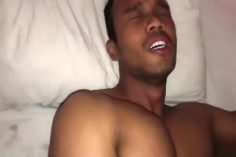 Rifaiju Vs Pria dark Muscle Berkontol Imut