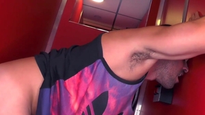 StagHomme: Thick Wagner Victoria really enjoys breeding