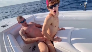 shaggy twink - Ep.14 - A shaggy twink At The Sea