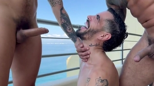 The-warm-up-before-the-scene-with-jesus-hirayc-valentin-amour-and-roque-rems