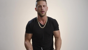 How Men Orgasm: Explicit Hunk Self-Pleasure