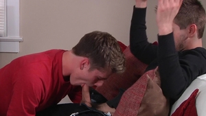 Quadruple Cum Load on a Quivering Queue