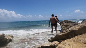 Str8 Chaser: Seashells and Seamen