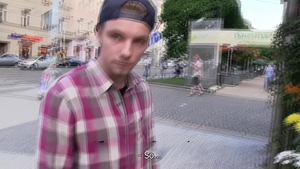 Czech Hunter: Seducing the streets: a bi-curious tale