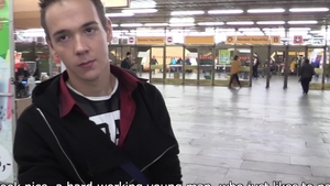 Czech Hunter: Czech Hand Job in the Rain