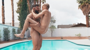 Men: Bouncing Twink on Muscled Hunk's Dick