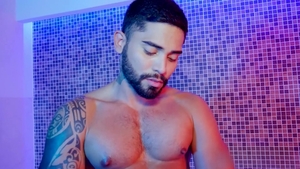 HotAFmen: Hot Venezuelan's Steamy Jerkoff