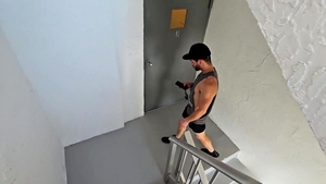 AmateurGayPOV: Suck King Scot's Parking Spot